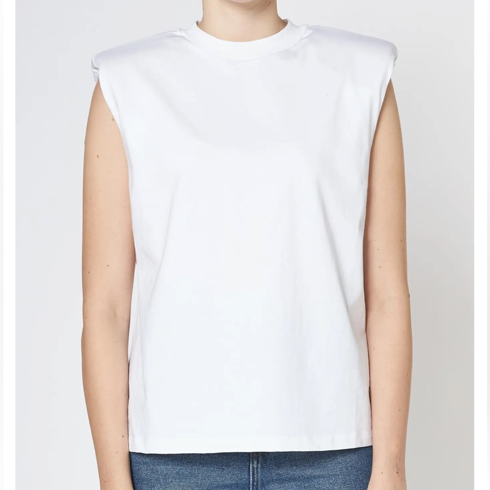 LES COYOTES DE PARIS
White top “Devon
